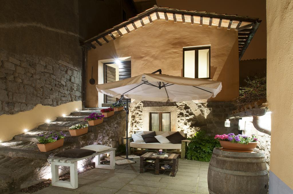 A Priori Guest House วิแตร์โบ ภายนอก รูปภาพ