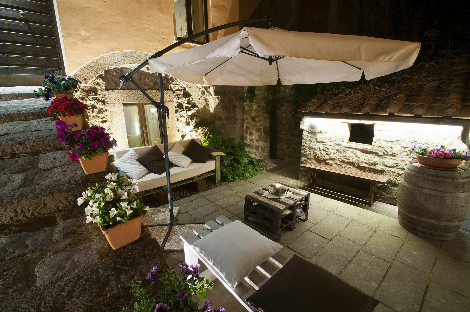 A Priori Guest House วิแตร์โบ ภายนอก รูปภาพ